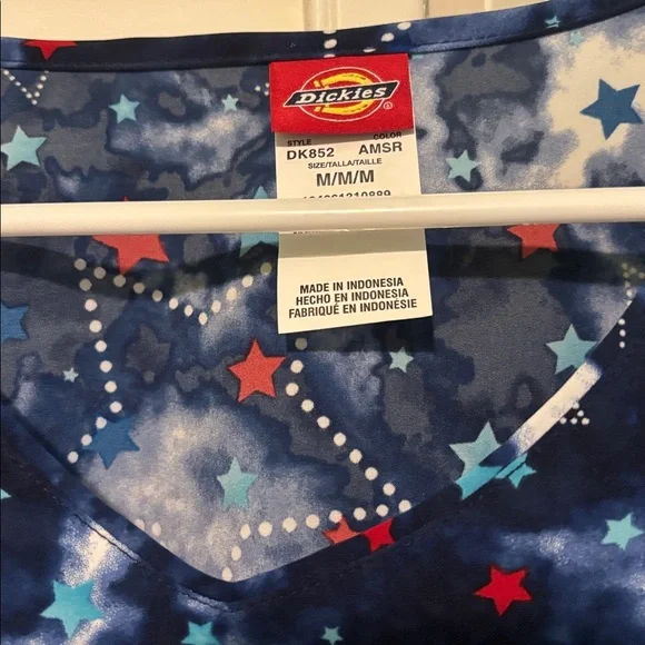 Dickies Navy Star Print Scrub Top - Picture 2 of 4